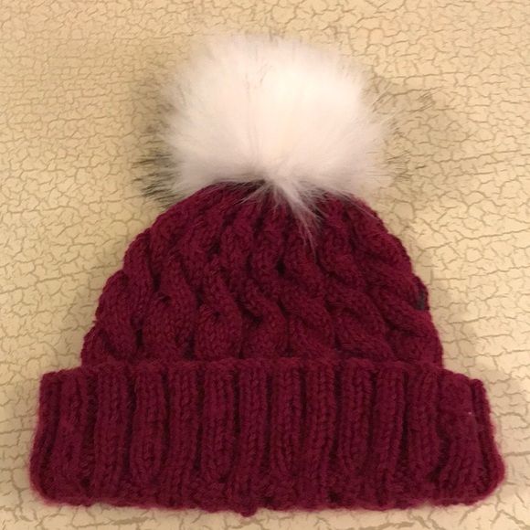 Hand Knitted Touque. Multiple colours available. - Picture 4 of 10